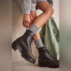 Dr. Martens Leona Platform Ankle Boot Dark Taupe EU 39/US 8